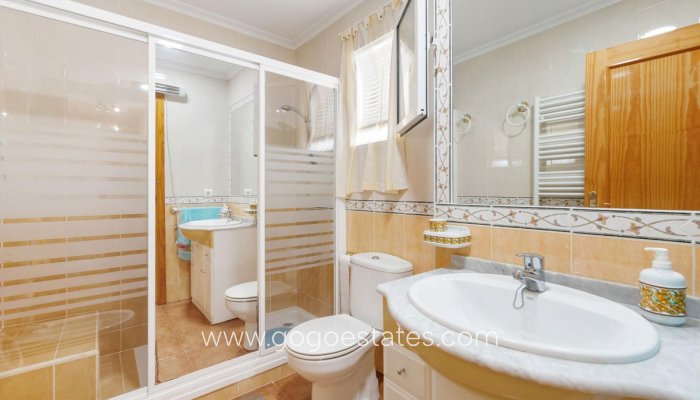 Te koop - Appartement - Appartement op de middelste verdieping - Orihuela - Campoamor