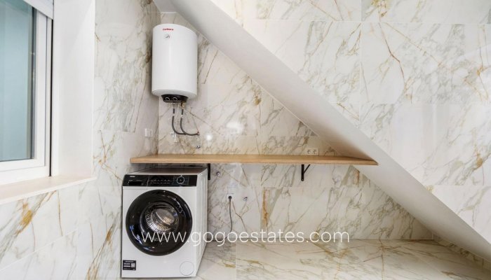 Te koop - Huis - Vrijstaande Villa - Torrevieja - Nueva Torrevieja