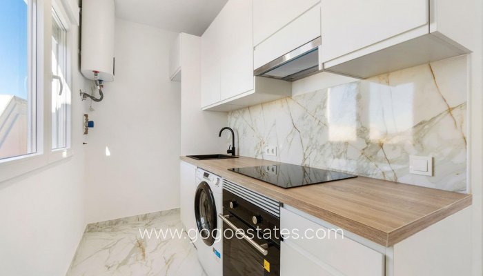 Te koop - Huis - Vrijstaande Villa - Torrevieja - Nueva Torrevieja