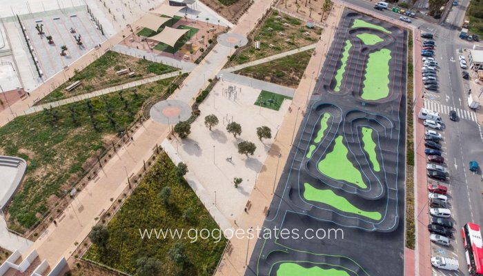 Te koop - Huis - Vrijstaande Villa - Torrevieja - Nueva Torrevieja