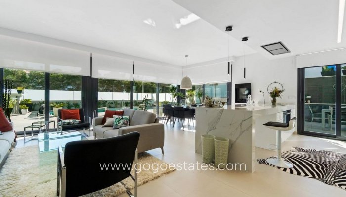 Te koop - Huis - Vrijstaande Villa - Orihuela - Campoamor