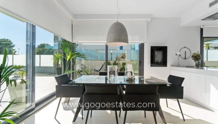 Te koop - Huis - Vrijstaande Villa - Orihuela - Campoamor