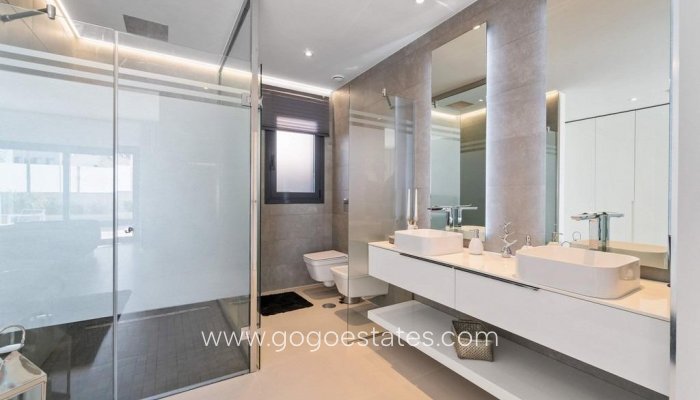 Te koop - Huis - Vrijstaande Villa - Orihuela - Campoamor