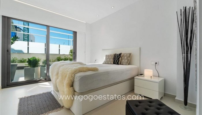 Te koop - Huis - Vrijstaande Villa - Orihuela - Campoamor