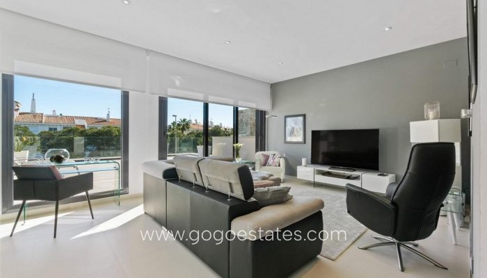 Te koop - Huis - Vrijstaande Villa - Orihuela - Campoamor