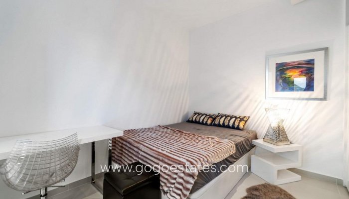 Te koop - Huis - Vrijstaande Villa - Orihuela - Campoamor