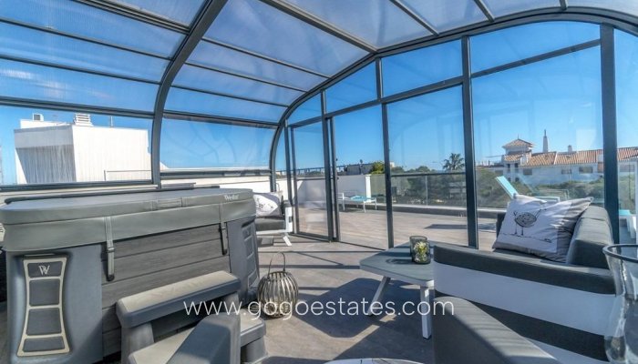 Te koop - Huis - Vrijstaande Villa - Orihuela - Campoamor