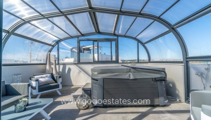 Te koop - Huis - Vrijstaande Villa - Orihuela - Campoamor