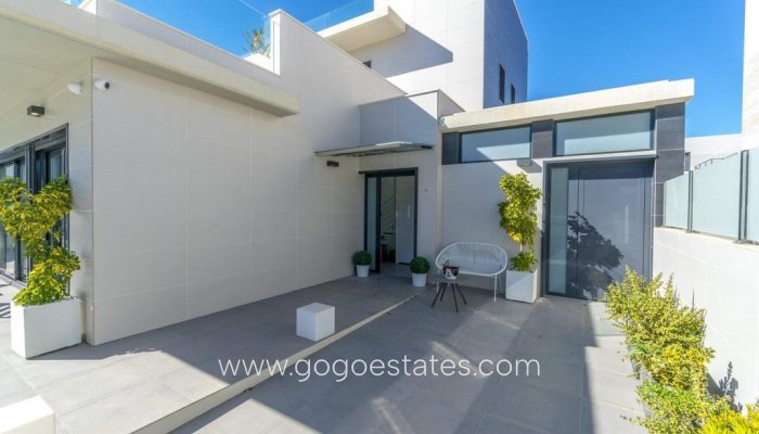 Te koop - Huis - Vrijstaande Villa - Orihuela - Campoamor