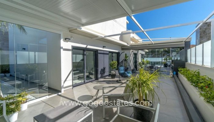 Te koop - Huis - Vrijstaande Villa - Orihuela - Campoamor