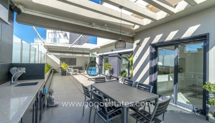 Te koop - Huis - Vrijstaande Villa - Orihuela - Campoamor