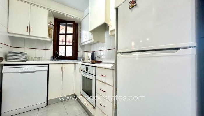 Te koop - Huis - Vrijstaande Villa - Orihuela - La Zenia