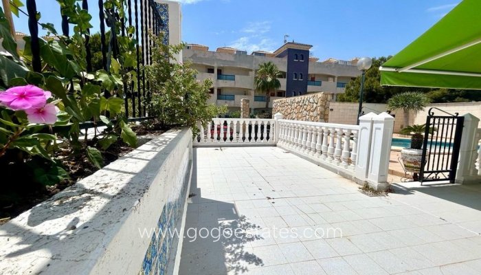 Te koop - Huis - Vrijstaande Villa - Orihuela - La Zenia