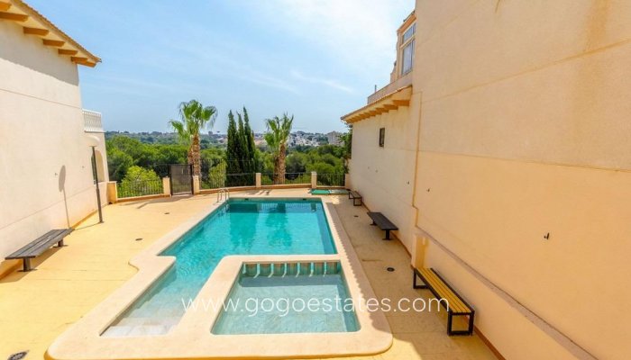 Te koop - Appartement - Appartement op de middelste verdieping - Orihuela - Campoamor