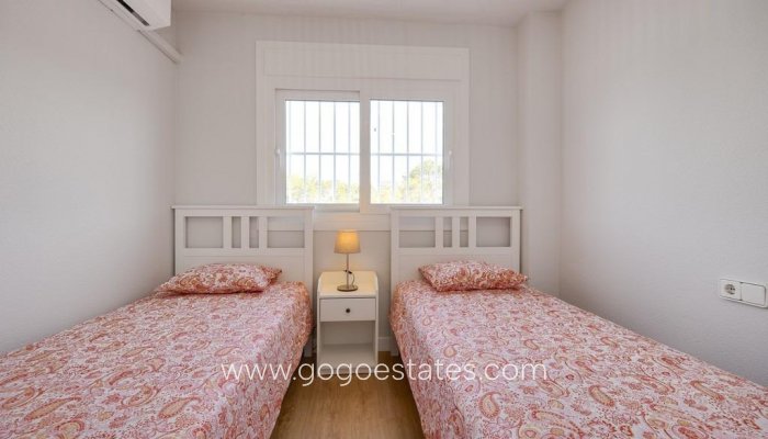 Te koop - Appartement - Appartement op de middelste verdieping - Orihuela - Campoamor