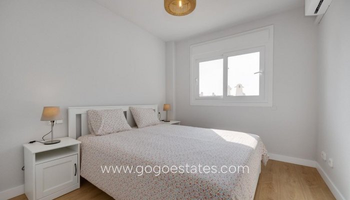 Te koop - Appartement - Appartement op de middelste verdieping - Orihuela - Campoamor