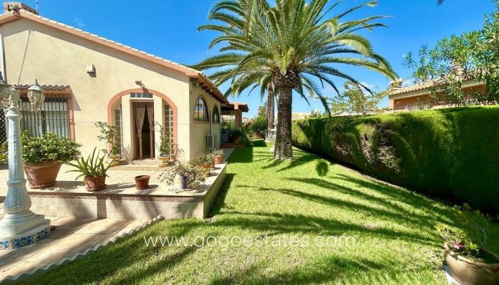 Te koop - Huis - Vrijstaande Villa - Orihuela - Cabo Roig