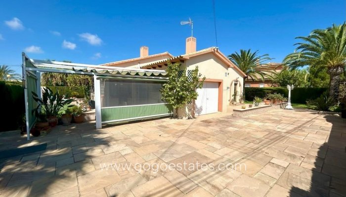 Te koop - Huis - Vrijstaande Villa - Orihuela - Cabo Roig