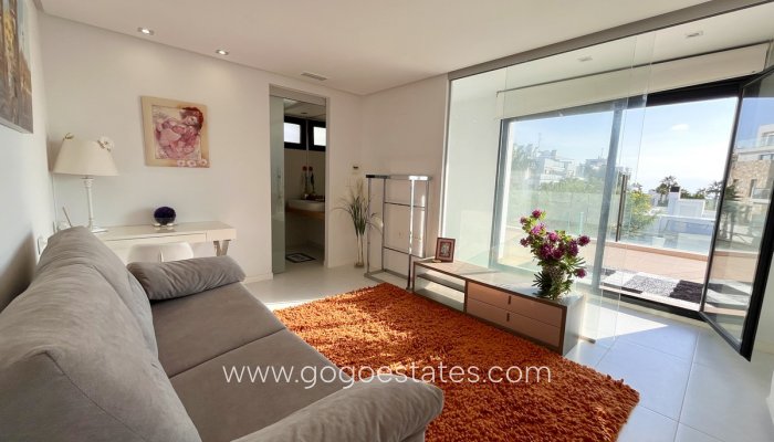 Te koop - Huis - Vrijstaande Villa - Orihuela - Los Dolses