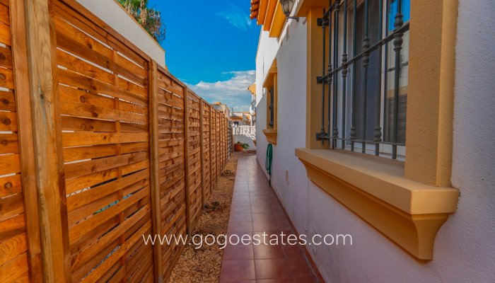 Resale - House - Detached Villa - Urbanización El Raso