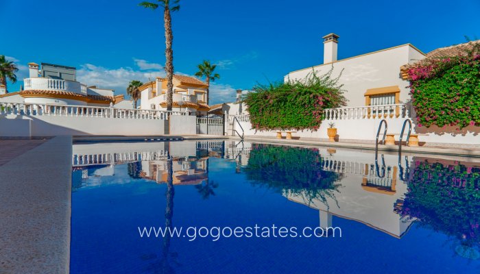 Resale - House - Detached Villa - Urbanización El Raso