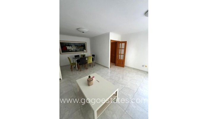 Te koop - Appartement - Appartement op de middelste verdieping - Torrevieja - Torrevieja Centro