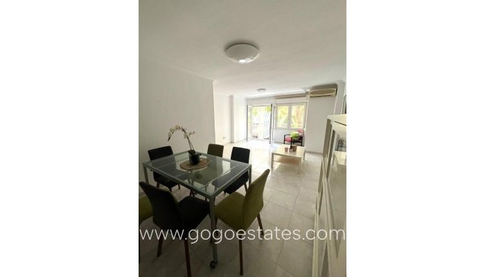 Te koop - Appartement - Appartement op de middelste verdieping - Torrevieja - Torrevieja Centro