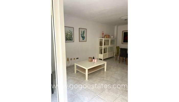 Te koop - Appartement - Appartement op de middelste verdieping - Torrevieja - Torrevieja Centro