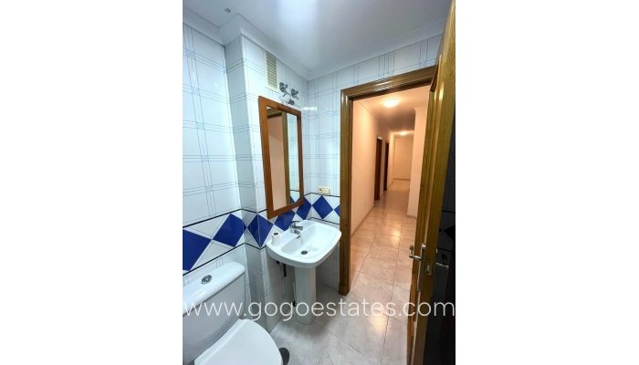 Te koop - Appartement - Appartement op de middelste verdieping - Torrevieja - Torrevieja Centro