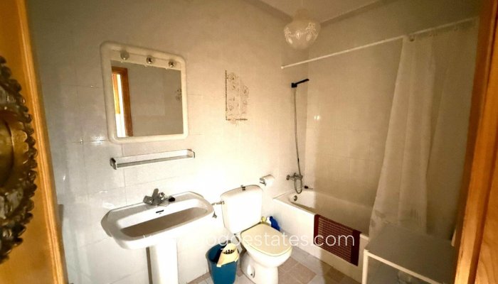 Te koop - Appartement - Appartement op de middelste verdieping - Torrevieja - Torrevieja Centro