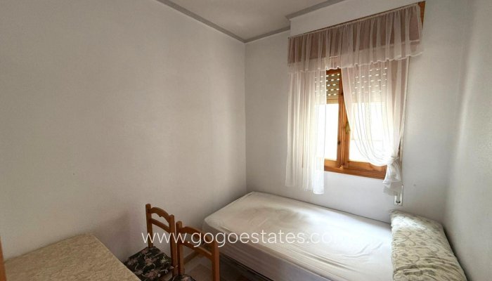 Te koop - Appartement - Appartement op de middelste verdieping - Torrevieja - Torrevieja Centro