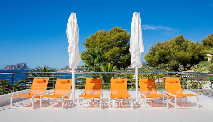 Te koop - Huis - Vrijstaande Villa - Teulada - Moraira