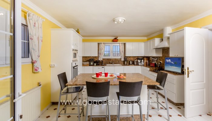 Te koop - Huis - Vrijstaande Villa - Teulada - Moraira