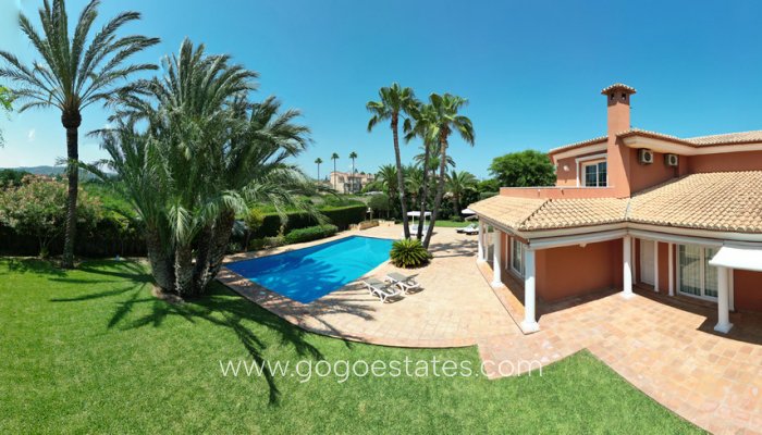 Te koop - Huis - Vrijstaande Villa - Dénia - Denia Centro