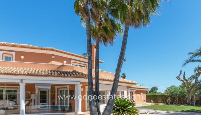 Te koop - Huis - Vrijstaande Villa - Dénia - Denia Centro