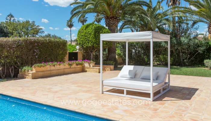 Te koop - Huis - Vrijstaande Villa - Dénia - Denia Centro