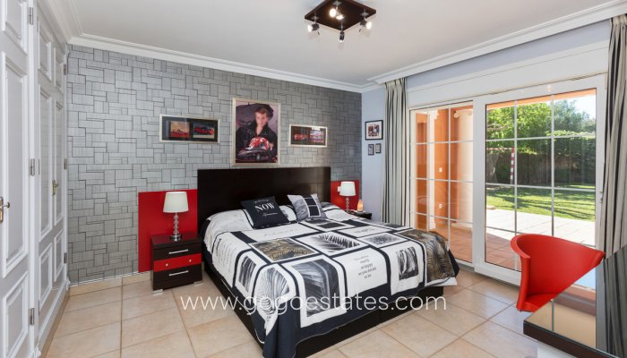 Te koop - Huis - Vrijstaande Villa - Dénia - Denia Centro