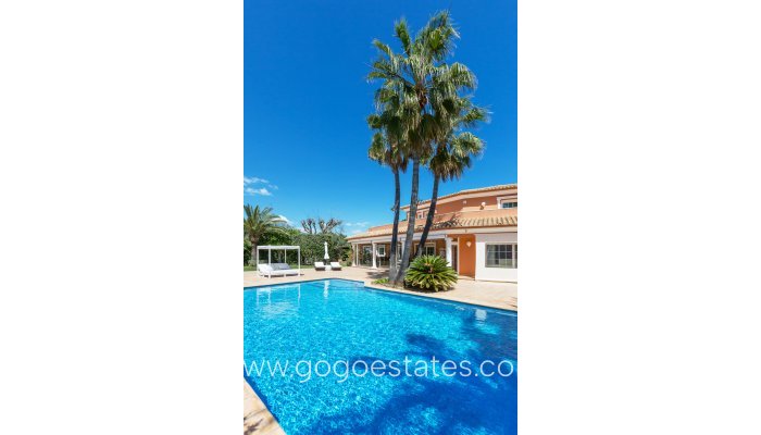 Te koop - Huis - Vrijstaande Villa - Dénia - Denia Centro
