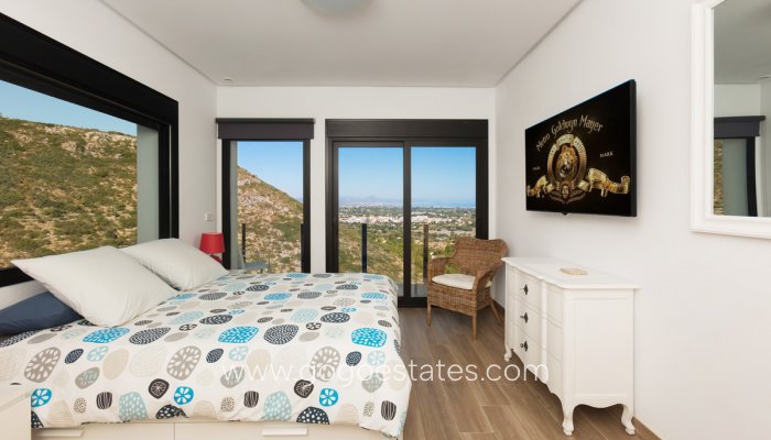 Te koop - Huis - Vrijstaande Villa - Dénia - Denia Centro