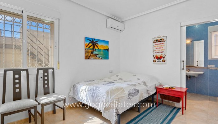 Te koop - Huis - Vrijstaande Villa - Rojales - Rojales Centro