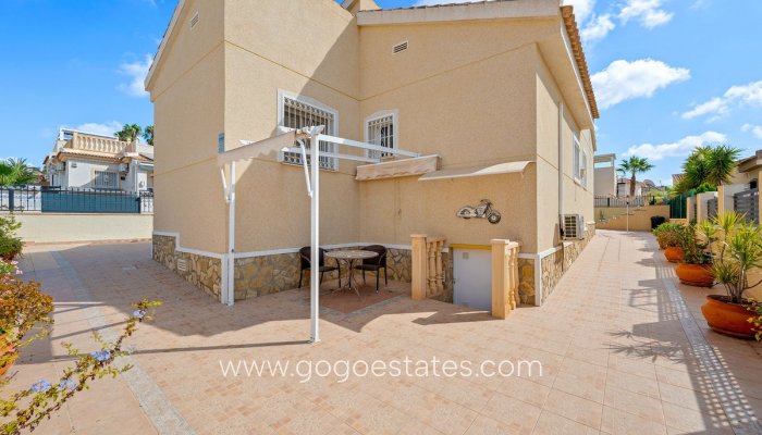 Te koop - Huis - Vrijstaande Villa - Rojales - Rojales Centro