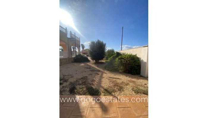 Te koop - Huis - Vrijstaande Villa - Catral - Catral Centro