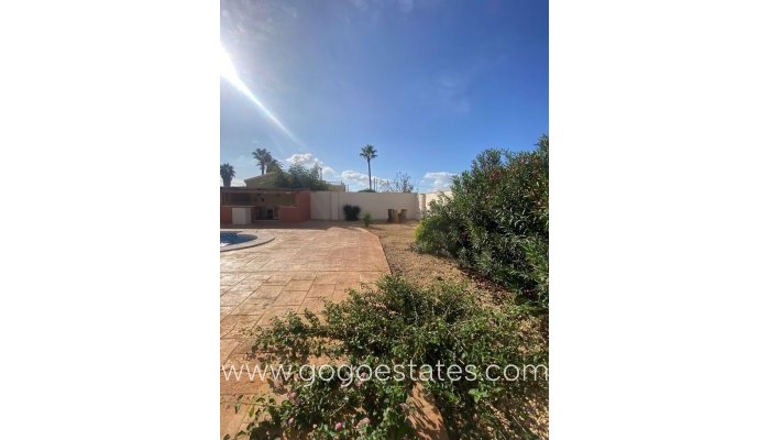 Te koop - Huis - Vrijstaande Villa - Catral - Catral Centro