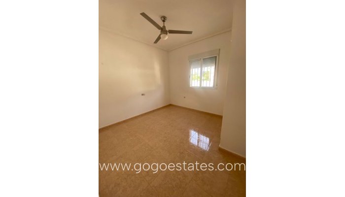 Te koop - Huis - Vrijstaande Villa - Catral - Catral Centro