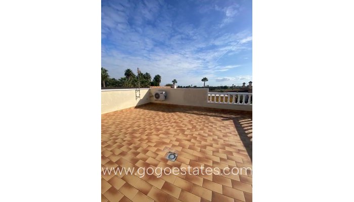 Te koop - Huis - Vrijstaande Villa - Catral - Catral Centro