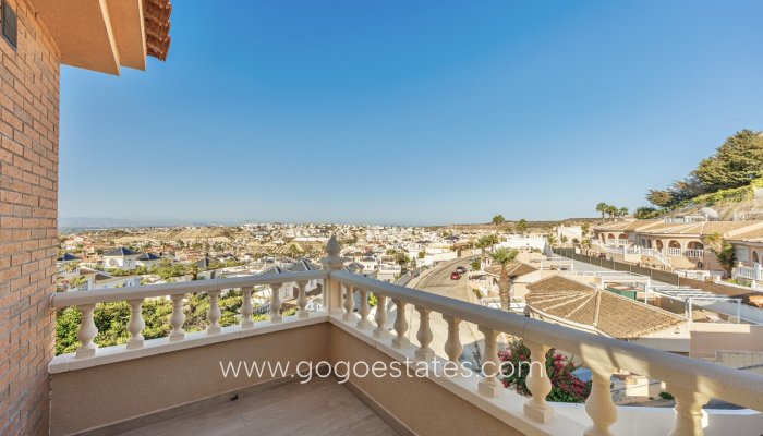 Te koop - Huis - Vrijstaande Villa - Rojales - Rojales Centro