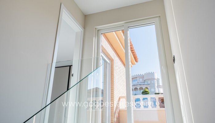 Te koop - Huis - Vrijstaande Villa - Rojales - Rojales Centro