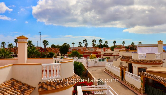 Resale - House - Detached Villa - Urbanización El Raso