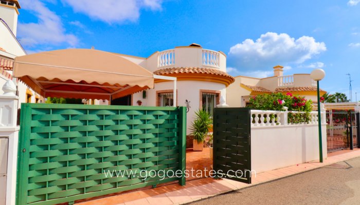 Resale - House - Detached Villa - Urbanización El Raso