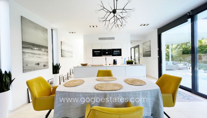 Te koop - Huis - Vrijstaande Villa - Calpe - Calpe Centro